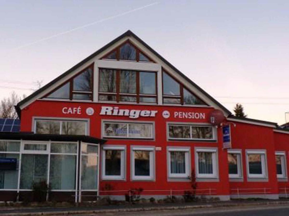 Cafe Und Pension Ringer Vilseck Exterior photo